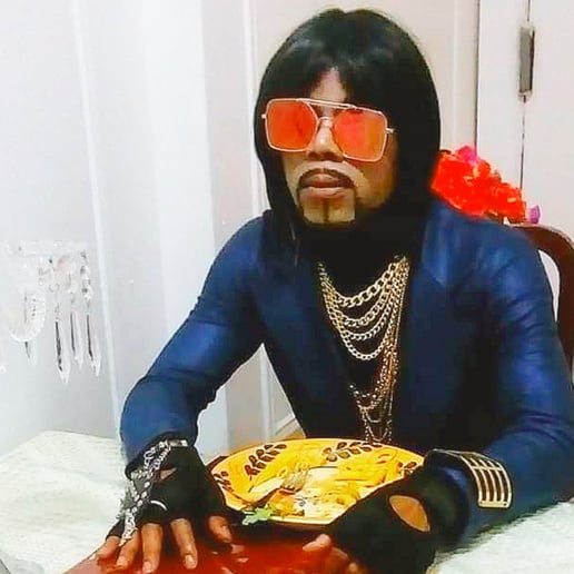Gallery photo 2 of Theartistdrl "prince" At It's Best