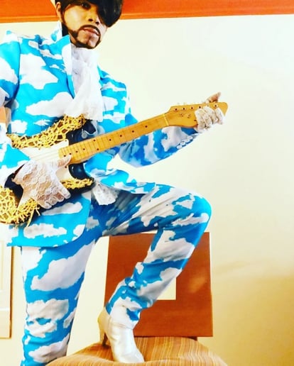 Gallery photo 9 of Theartistdrl "prince" At It's Best