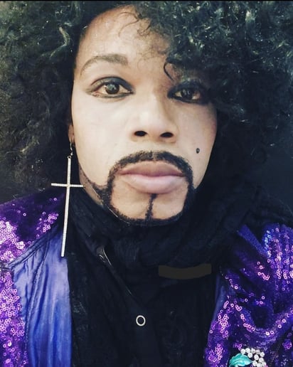 Gallery photo 10 of Theartistdrl "prince" At It's Best