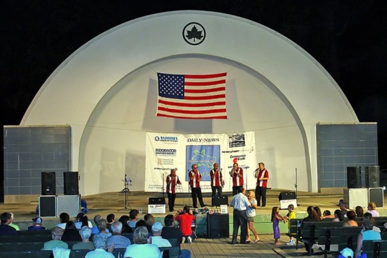 Gallery photo 5 of The Fabulous Clusters All Star Revue