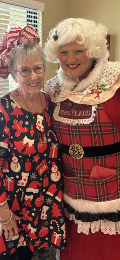 Gallery photo 2 of Thee Mrs. Claus