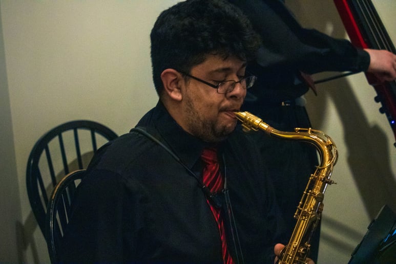 Gallery photo 6 of TheGroovin'Foxes