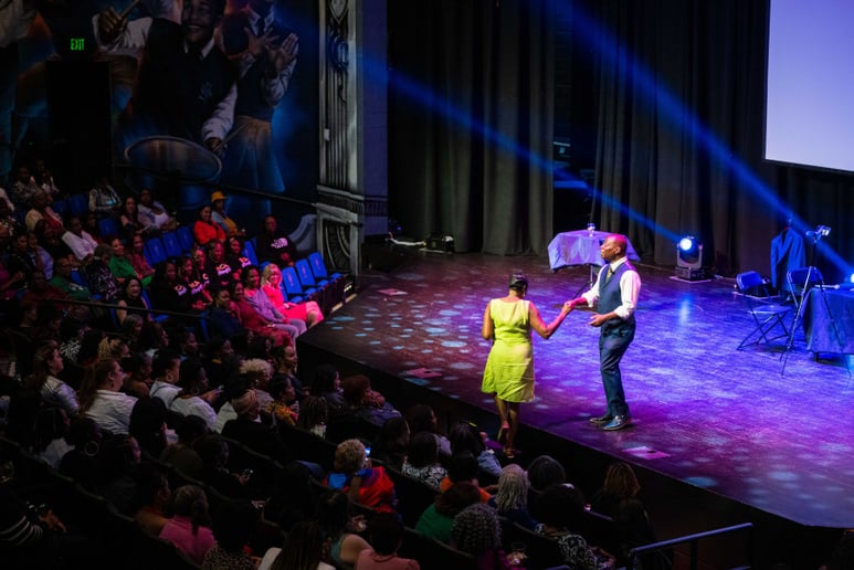 Gallery photo 2 of The Magic of Craig Martin