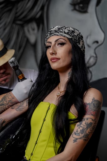 Gallery photo 1 of Therealluxxluxx