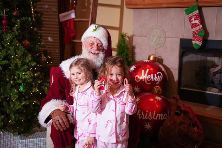 Gallery photo 10 of There's Santa!