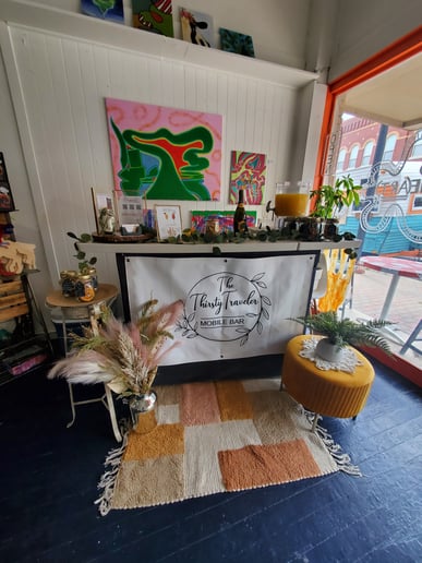 Gallery photo 5 of Thirsty Traveler Mobile Bar LLC