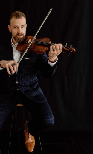 Gallery photo 1 of Thomas Jenkins | Fuzzy Fiddler