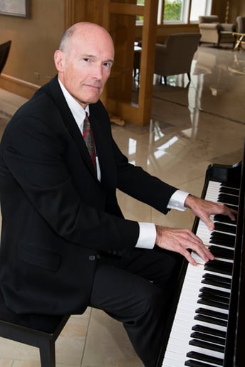 Gallery photo 1 of Thomas Reich