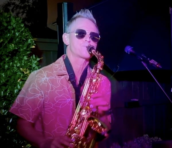 Gallery photo 1 of Thor B Sax One-Man Band