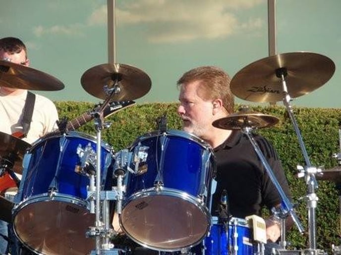 Gallery photo 3 of Threshold Rock N Roll Band (st. Louis Area)