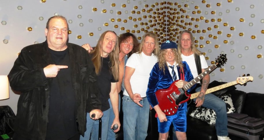 Gallery photo 2 of Extreme AC/DC Dirty Deeds