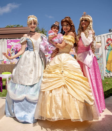 Gallery photo 4 of Tiaras & Crowns Company