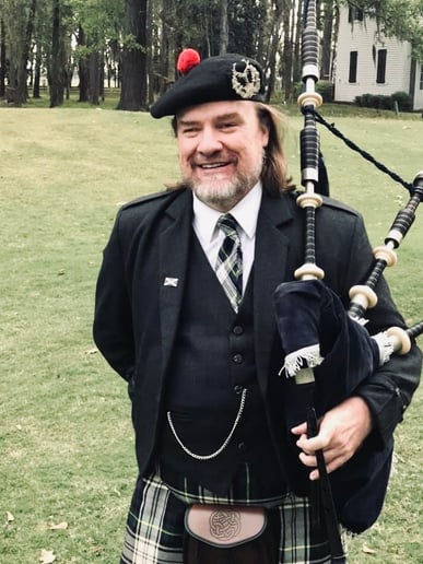 Gallery photo 7 of Tim Akins Keyboard and Bagpipes