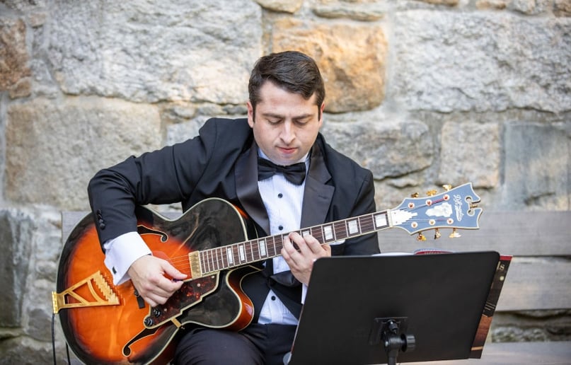 Gallery photo 4 of Tim Aznavourian