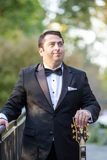 Gallery photo 5 of Tim Aznavourian