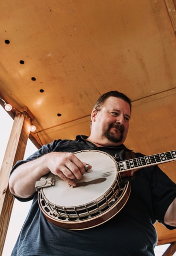 Gallery photo 1 of Tim Decker and Tennessee River