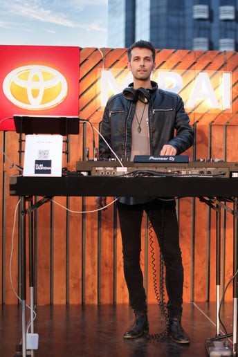 Gallery photo 24 of Tim Lacatena (DJ + Sax)