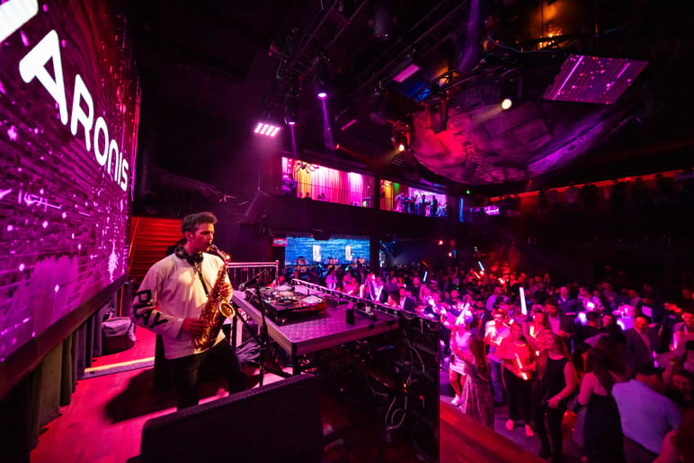 Gallery photo 6 of Tim Lacatena (DJ + Sax)