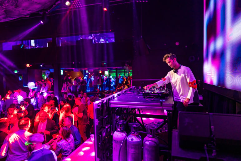 Gallery photo 49 of Tim Lacatena (DJ + Sax)