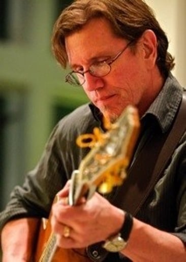 Gallery photo 1 of Tim Uecker Singer Songwriter