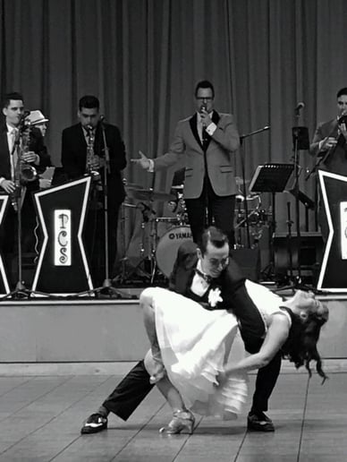 Gallery photo 4 of Time 2 Swing
