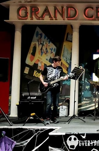 Gallery photo 5 of Vinyl Rock Band