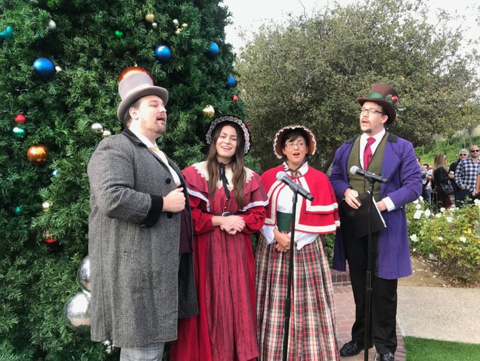 Gallery photo 2 of Tinseltone Carolers KC