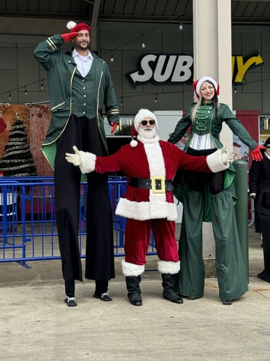Gallery photo 9 of Tinytainment Stilt Walkers