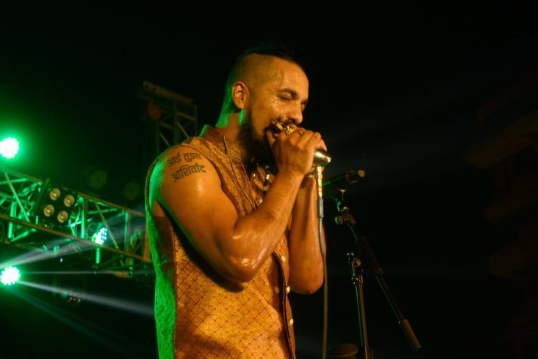Gallery photo 7 of Aki Kumar