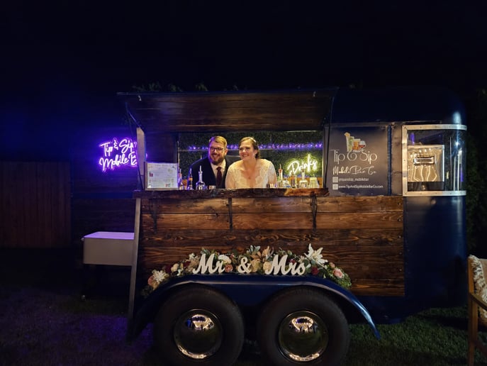Gallery photo 1 of Tip & Sip Mobile Bar