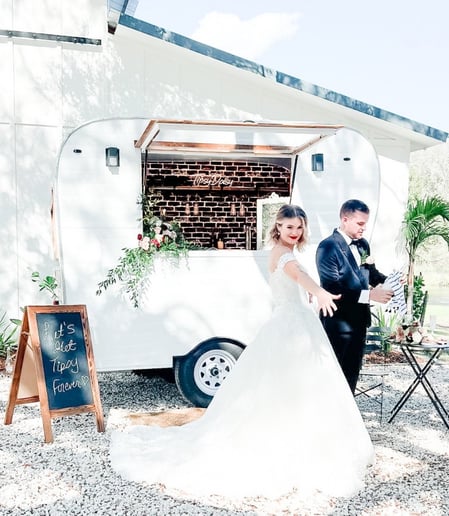 Gallery photo 8 of Tipsy Daisy Mobile Bar