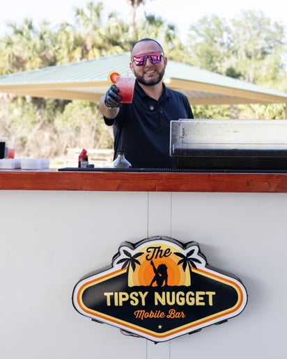 Gallery photo 5 of Tipsy Nugget Mobile Bar