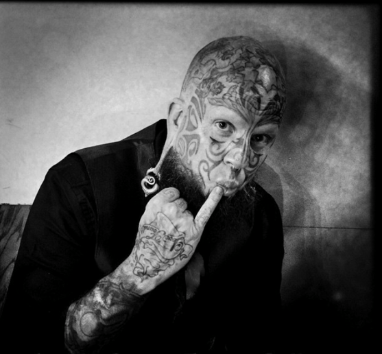 Gallery photo 3 of Gentleman Freak