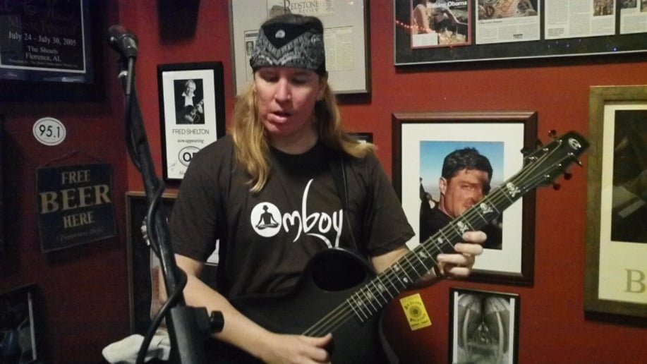 Gallery photo 2 of GuitarZan