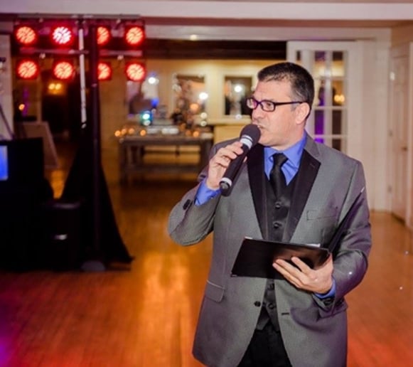 Gallery photo 1 of Todd Moffre Entertainment - Party With T