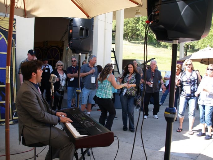 Gallery photo 4 of Todd Morgan & the Emblems