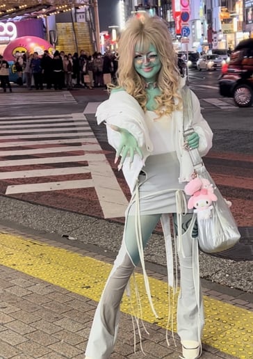 Gallery photo 2 of Tokyo Lioness Body Painting