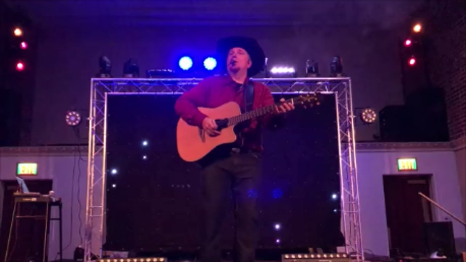 Gallery photo 6 of Tom As Garth