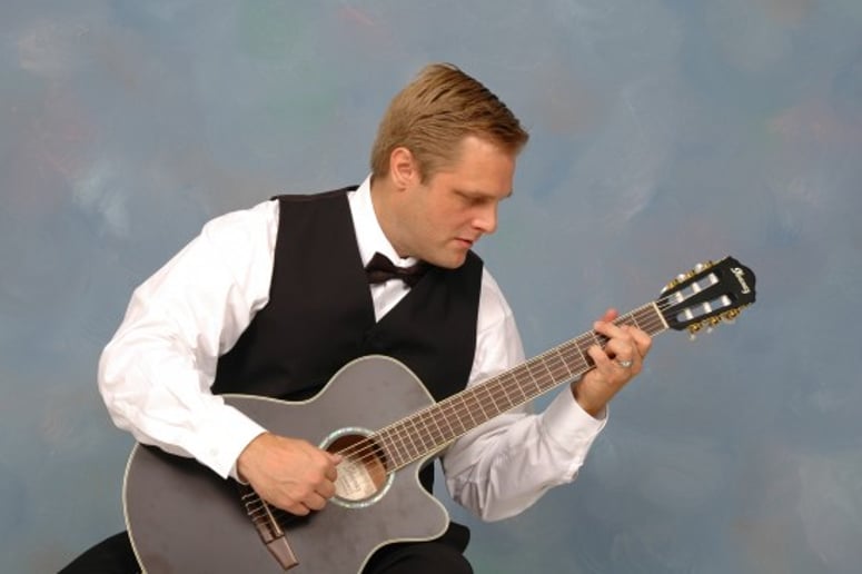 Gallery photo 2 of Tom Cash