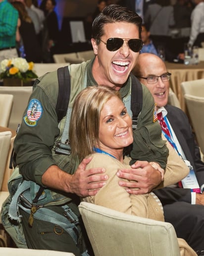 Gallery photo 45 of Tom Cruise Impersonator