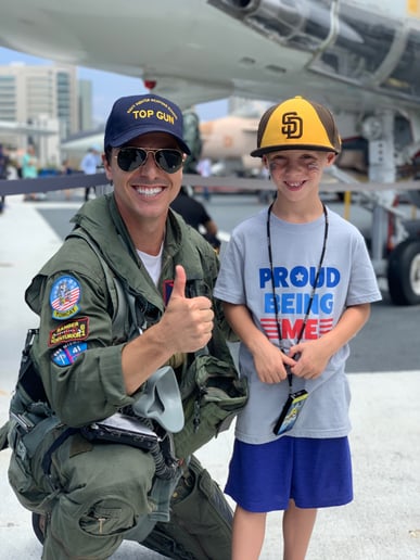 Gallery photo 38 of Tom Cruise Impersonator