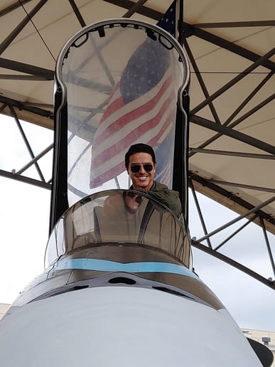 Gallery photo 12 of Tom Cruise Impersonator