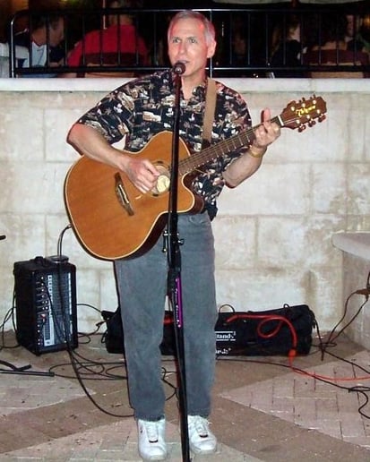 Gallery photo 11 of Tom Evan