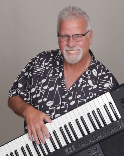 Gallery photo 6 of Tom Hofer Music