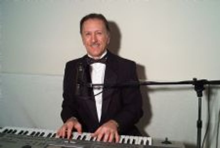 Gallery photo 2 of Tom Langmaack
