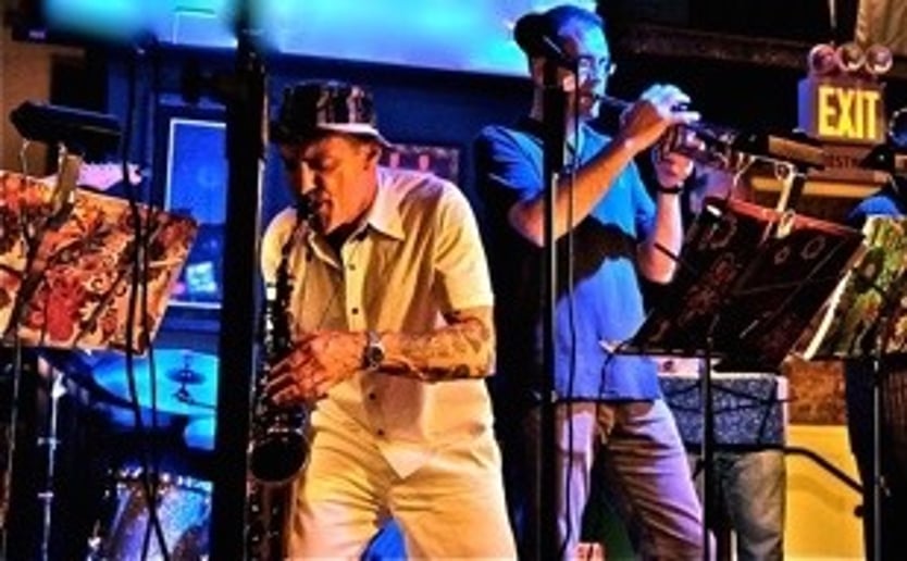 Gallery photo 2 of Tom Murray and the Broadway All-Stars