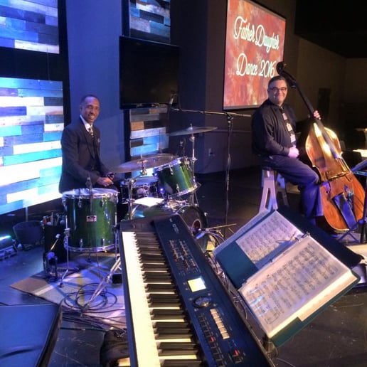 Gallery photo 2 of Tom Olsen Music