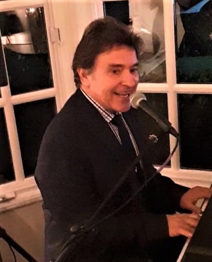 Gallery photo 4 of Tom Sperry Entertainment
