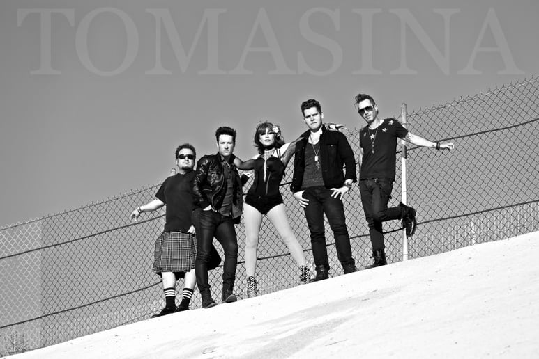 Gallery photo 4 of Tomasina