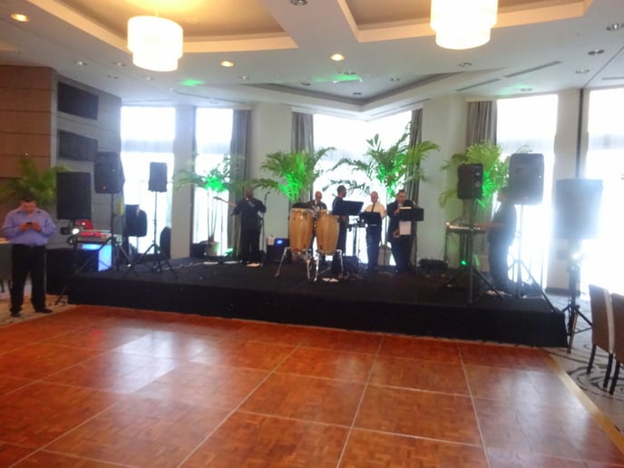 Gallery photo 9 of Latin Social Band